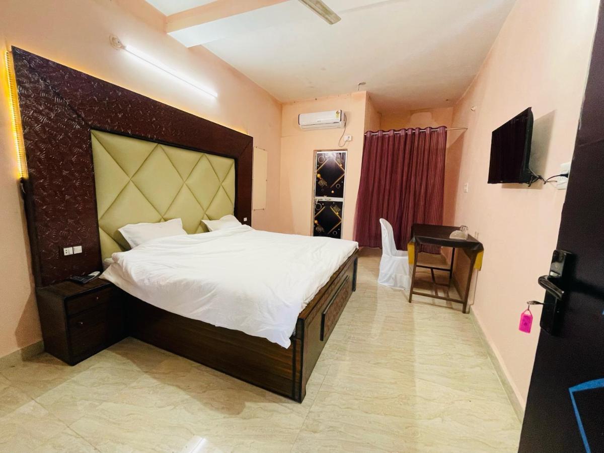 Hotel Green Park จาบัลปูร์ ภายนอก รูปภาพ